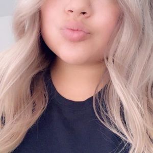 Meet your Posher, Aisha